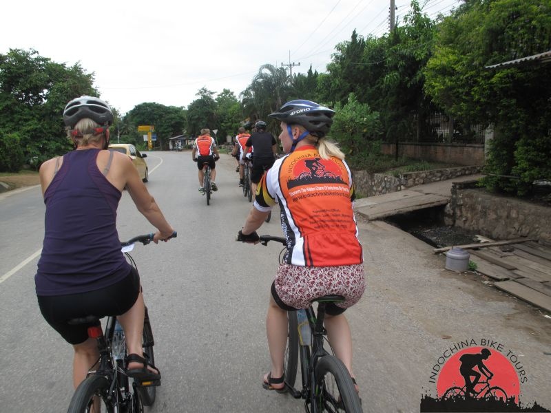 4 Days Hue Biking To Nha Trang