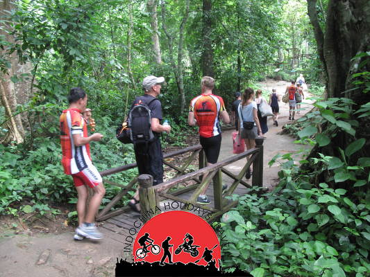 25 Days Cycle and Trekking from Luang Prabang to Hanoi