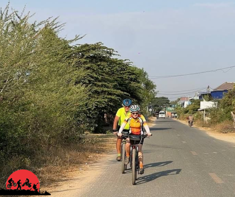 7 days Saigon Express Cycling Tour To Hanoi