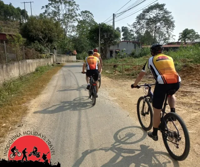 13 Days Saigon Cycling To Halong Bay Tour 4