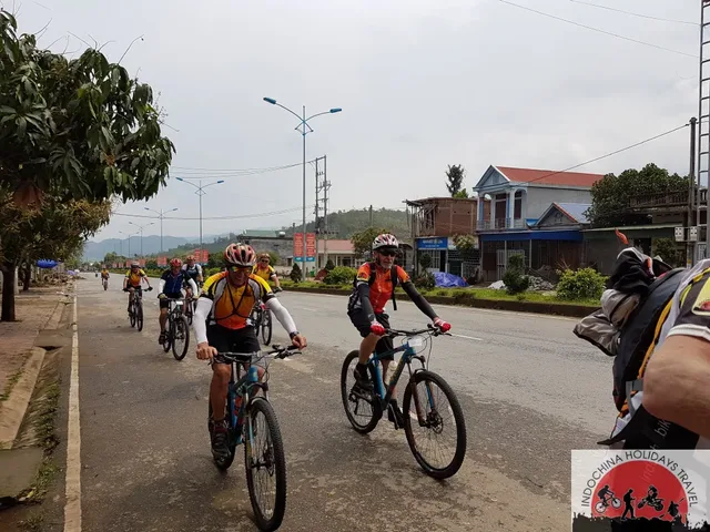 Biking Through Vietnam Tours – 22 days 1