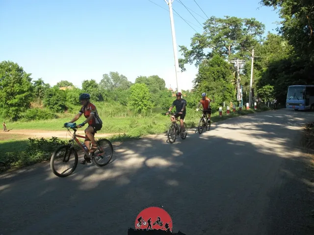 Hanoi Biking To Ninh Binh – Tam Coc Cave – 1 Day 2