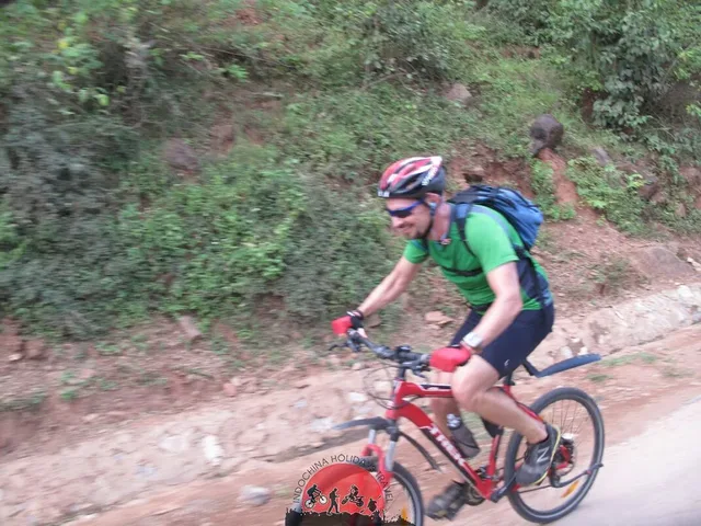 Hanoi - VanLong Nature Reserve - Cuc Phuong - Tam Coc Cycle Tour - 2 Days 4