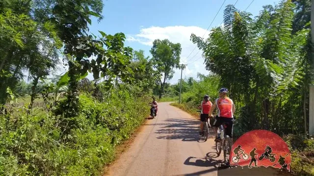 Hue Cycling To DMZ – 2 Days 1