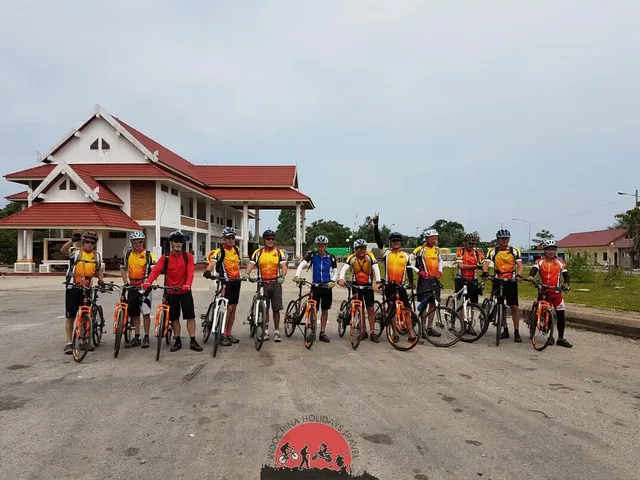 Vietnam Crossing Border Cycle Tours To Cambodia and Thailand – 27 Days 1